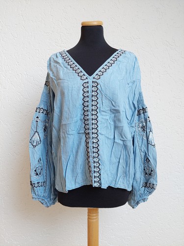 Blaue jeans stickerei - blaue,
