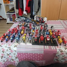 Modellmotorrad Sammlung insgesammt 52 Stück In Maßstab 1/18 und 1/12