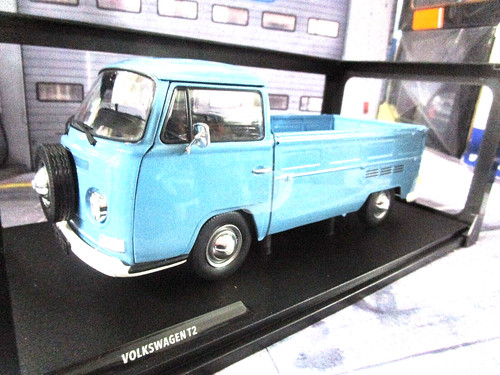 Volkswagen bus - volkswagen,