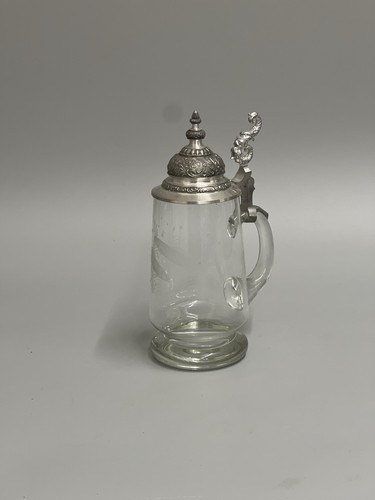 Glasbierkrug mit klappdeckel - glasbierkrug,