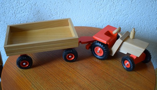 Traktor mit hänger aus - hänger,