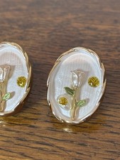 Keramik und Porzellan Blumen