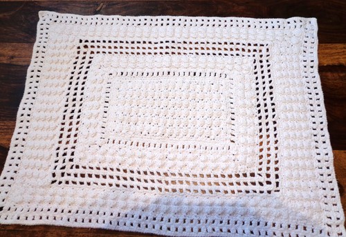 Mitteldecke handmade gehäkelt - mitteldecke,