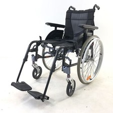 Invacare Myon HC Aktivrollstuhl Adaptivrollstuhl Faltrollstuhl Sitzbr. 43 cm