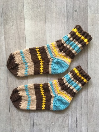 Selbst gestrickte wollsocken - selbst,