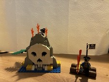 LEGO; Piraten - Volcano Island
