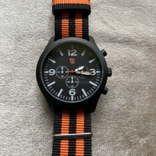 Schöne Herrenarmbanduhr von