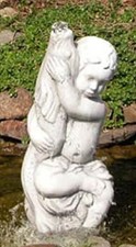  Junge mit Fisch (S382) Wasserspiel Putten Gartenfiguren Skulptur Steinguss 66cm