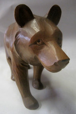 Schöner Bär massiv Holz