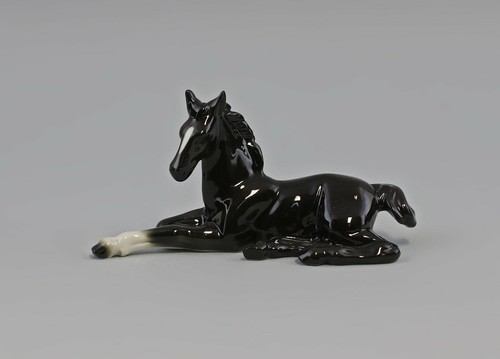 Porzellan figur liegendes - figur,