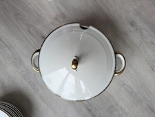 Suppenschüssel mit Deckel