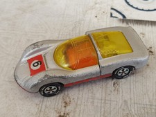 K-21 Siku 1013 Porsche 906 Carrera silbergraumetallic, Rad R10