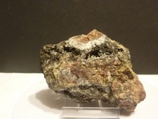 gediegen Wismut in Quarz