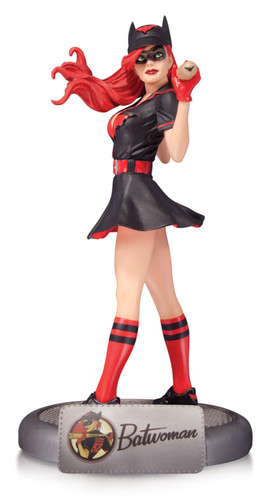 Bombshells statue comics - bombshells,