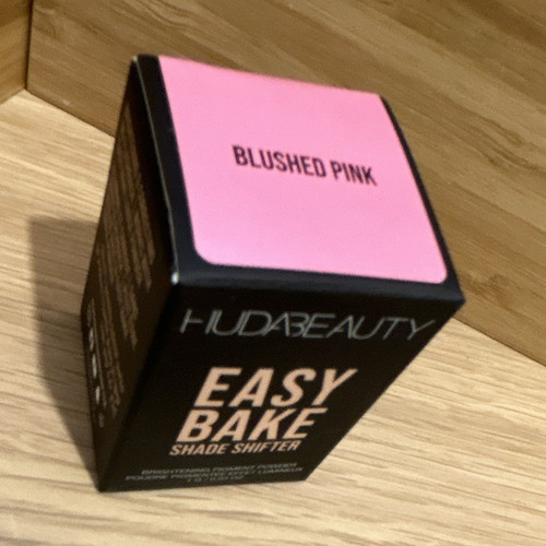 Huda beauty easy bake shade - bake,