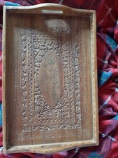 Antikes Tablett aus Holz geschnitzt mit Metalleinlage handgefertigt gebr Indien