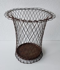 Toller, alter Draht Papierkorb