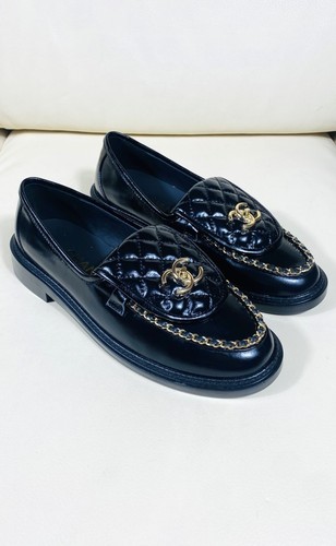 Chanel turn look - cc, loafer