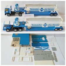 2 x Siku Zugmaschinen +