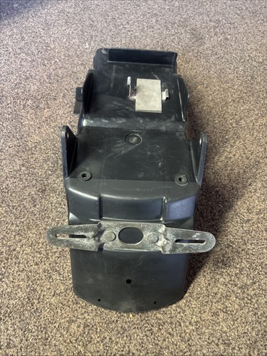 Yamaha fzr600 3he - rear, fender