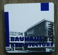 Prospekt Bauhaus in Dessau Architektur Gebäude Kornhaus Bauhausbauten englisch