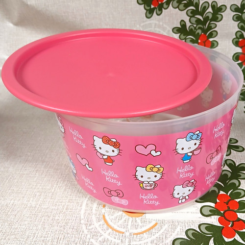 Tupperware hello kitty - hello,