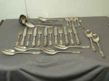 Schönes Speisebesteck, versilbert, 100-er Auflage, 6 Personen, 4 Vorlegeteile