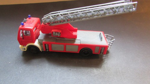 Feuerwehr mercedes drehleiter - feuerwehr,
