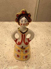 Figur "Mädchen im Kokoshnik" Dulevo Porzellanfabrik (Dulevo) 1968-91 UdSSR