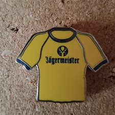 PIN EINTRACHT BRAUNSCHWEIG  TRIKOT  1981 - 82 Heim
