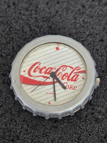 Uhr als pin - als, coca-cola