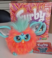 Furby - coral - auf