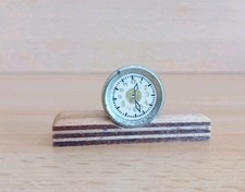 Miniatur Puppenstube Schrank Uhr Holz DDR Spielzeug Erzgebirge Kaufmannsladen 