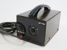 Schutz-Trenntrafo 24V im Bakelitgehäuse