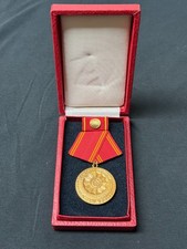 DDR Medaille „Für 25 Jahre treue Dienste“ mit Etui – Auszeichnung NVA