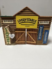 Vero Western Fort Haus Livery