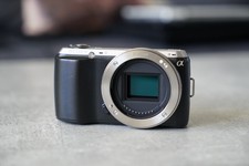 Sony Alpha NEX-C3 Spiegellose E-Mount Kamera DSLM APS-C Body Digitalkamera DSLR