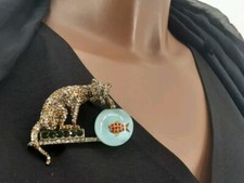 Edle Strass Statement Brosche Katze Goldfisch Tabby Cat sign. Heidi Daus (14)