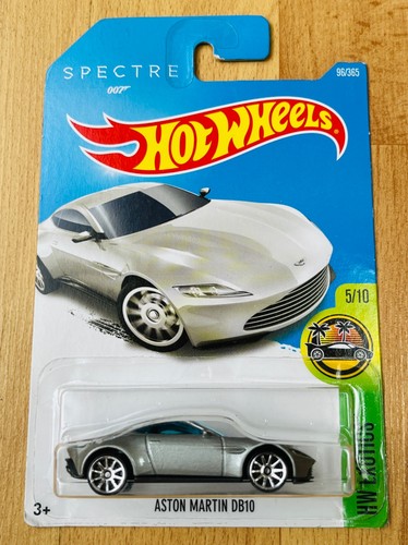 Hot wheels aston martin db10 - hot,