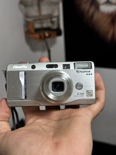 FUJIFILM FinePix F700 Silver