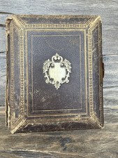 Fotoalbum Antik mit 46 Fotographien Karbinetfotos  um 1880