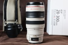 Canon EF 28-300mm f/3.5-5.6 L