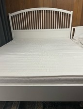 Bettgestell mit Lattenrost und