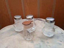 4 Stück Gewürzstreuer 