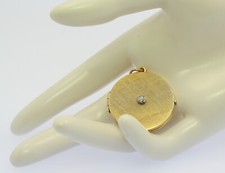 Medaillon in 18 kt 18k 750 er Gelb Gold mit Brillant Ziseliert für Foto Anhänger