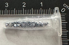 SELTENE ERDEN  kristallines