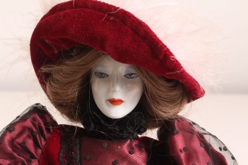Porzellanpuppe regina 335 - no,