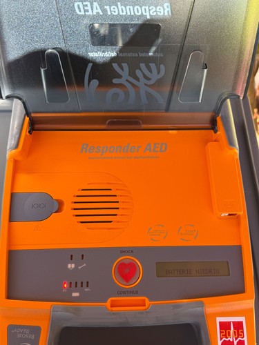 Responder aed defibrillator - ge,