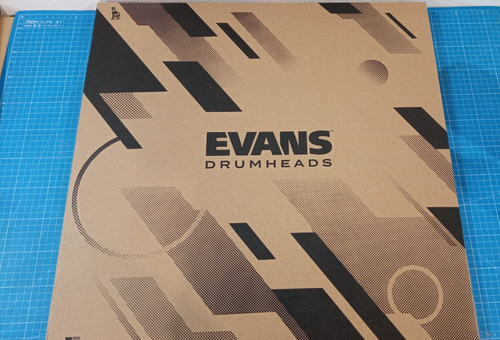 Evans eq3 clear bass - eq3, 22"