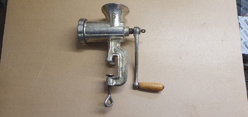 Omas alter fleischwolf - alter,